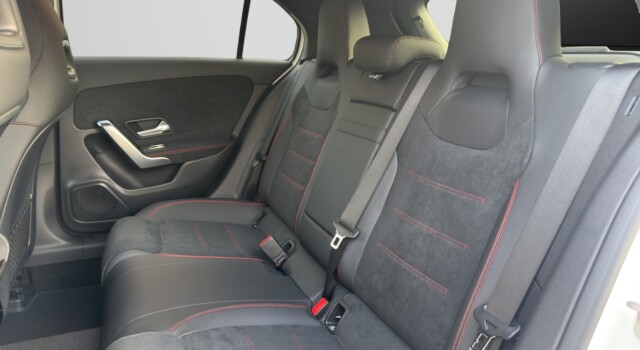 MERCEDES-BENZ A 200 Night Star 7G-DCT