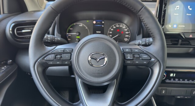 MAZDA 2 Hybrid Exclusive-line