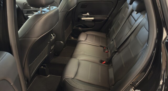 MERCEDES-BENZ GLA 35 AMG