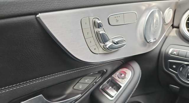MERCEDES-BENZ C 200 AMG Line 4Matic