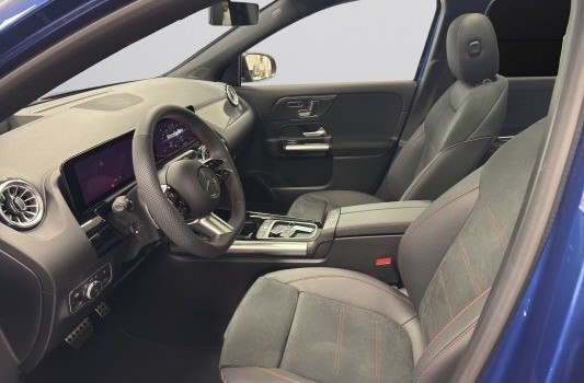 MERCEDES-BENZ GLA 220 4Matic 8G-DCT