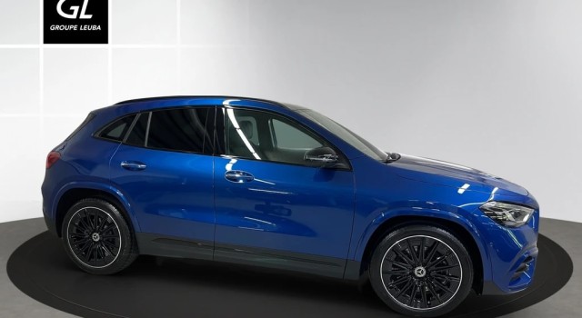 MERCEDES-BENZ GLA 250 4Matic 8G-DCT