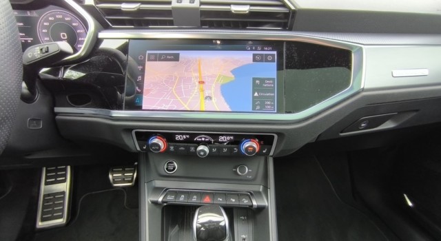AUDI Q3 45 TFSI S line quattro