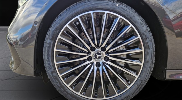 MERCEDES-BENZ E 220 d 4Matic 9G-Tronic