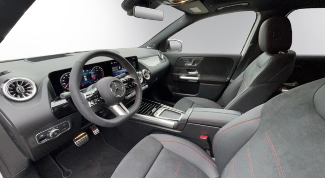 MERCEDES-BENZ GLA 250 4Matic 8G-DCT Swiss Star