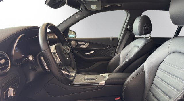 MERCEDES-BENZ GLC 300 de AMG Line 4M A