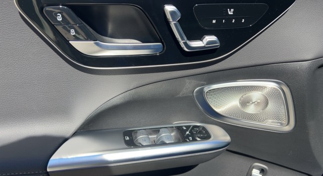 MERCEDES-BENZ C 220 d T 4 Matic