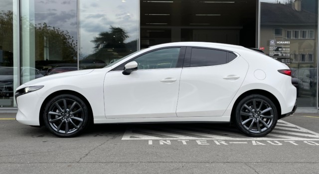 MAZDA 3 Hatchback SKYACTIV-G M Hybrid 140 Centre Line Automat