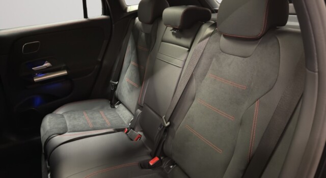 MERCEDES-BENZ GLA 250 4Matic 8G-DCT Swiss Star