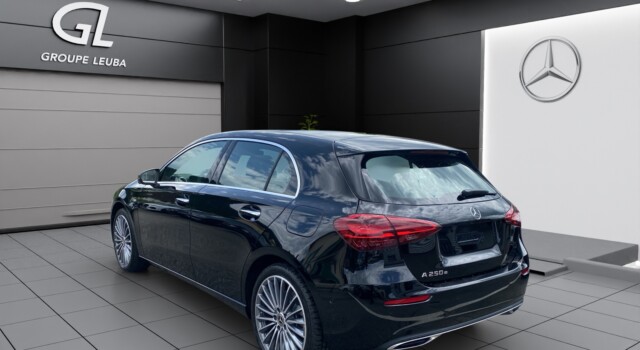 MERCEDES-BENZ A 250 e EQ Star 8G-DCT