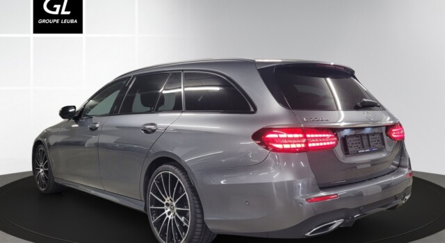 MERCEDES-BENZ E 220 d T 4Matic AMG Line 9G-Tronic