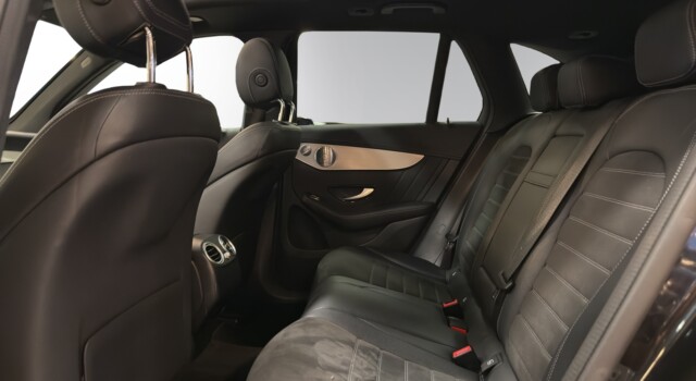 MERCEDES-BENZ GLC 200 AMG Line 4Matic 9G-Tronic