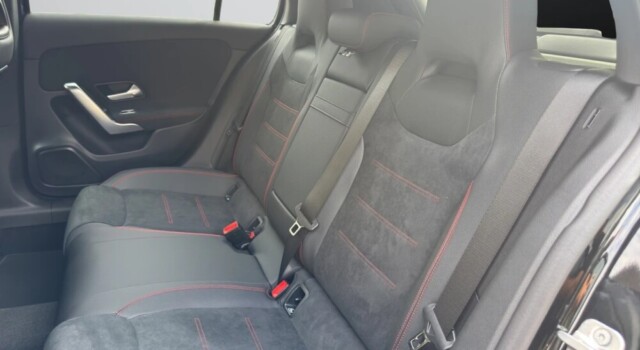 MERCEDES-BENZ A 200 Night Star 7G-DCT