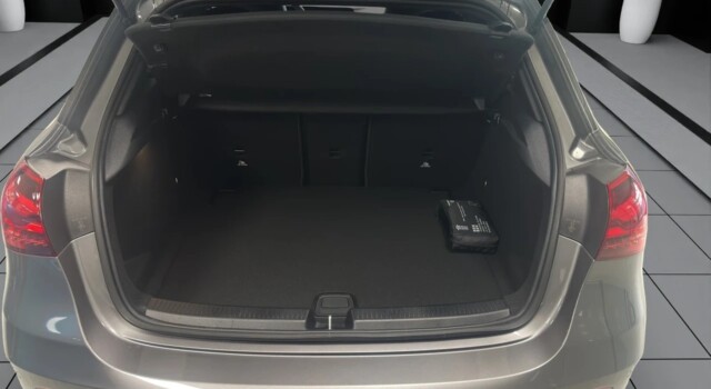 MERCEDES-BENZ A 220 4Matic 8G-DCT