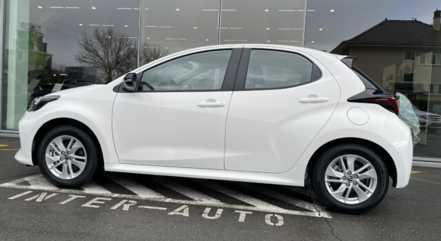 MAZDA 2 Hybrid Centre-line