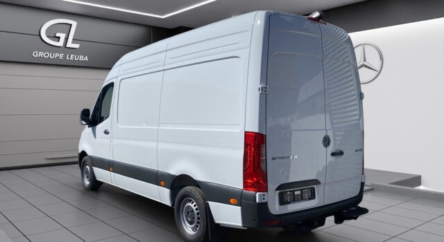 MERCEDES-BENZ Sprinter 315 CDI Standard 9G-TRONIC FWD