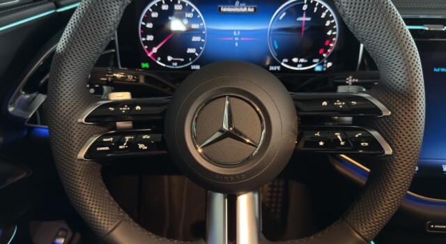 MERCEDES-BENZ E 300 de T 4Matic EQ Hybrid 9G-Tronic