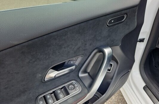 MERCEDES-BENZ A 250 e 8G-DCT