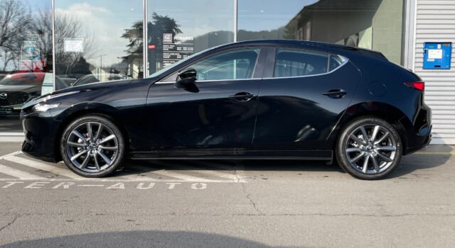 MAZDA 3 Hatchback SKYACTIV-G M Hybrid 140 Centre Line Automat