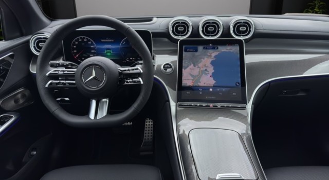 MERCEDES-BENZ GLC 300 e 4Matic EQ Star 9G-Tronic