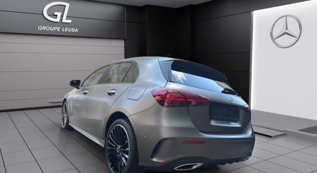 MERCEDES-BENZ A 200 Night Star 7G-DCT