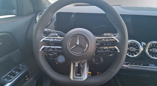MERCEDES-BENZ GLA 35 AMG GLA AMG 35 4Matic 8G-DCT