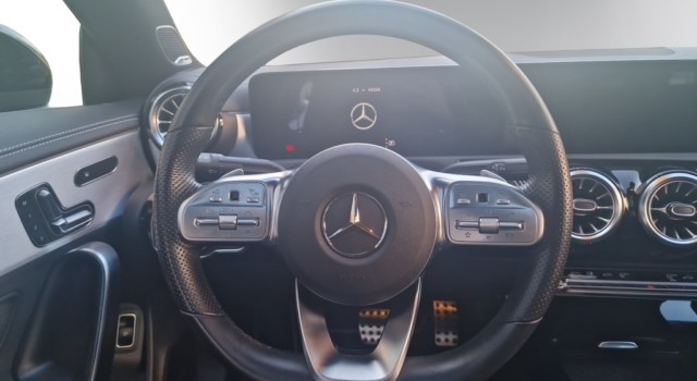 MERCEDES-BENZ CLA 250 AMG Line 4Matic