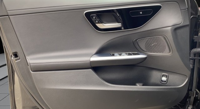 MERCEDES-BENZ C 220 d T 4 Matic