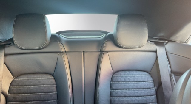 MERCEDES-BENZ C 300 AMG Line 4Matic