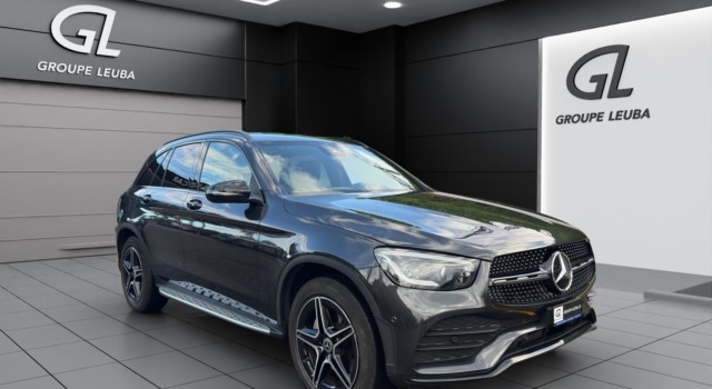 MERCEDES-BENZ GLC 200 AMG Line 4Matic 9G-Tronic