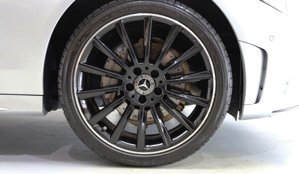 MERCEDES-BENZ C 200 Swiss Star AMG Line 4M 9G-Tronic