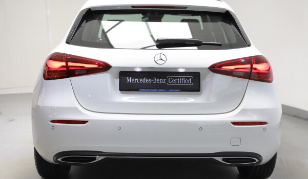 MERCEDES-BENZ A 180 7G-DCT