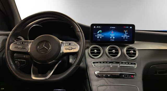MERCEDES-BENZ GLC 200 AMG Line 4Matic 9G-Tronic