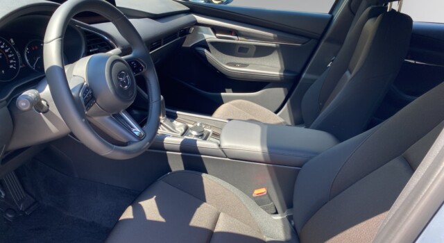 MAZDA 3 Hatchback SKYACTIV-G M Hybrid 140 Centre Line Automat