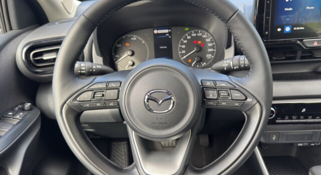 MAZDA 2 Hybrid Exclusive-line