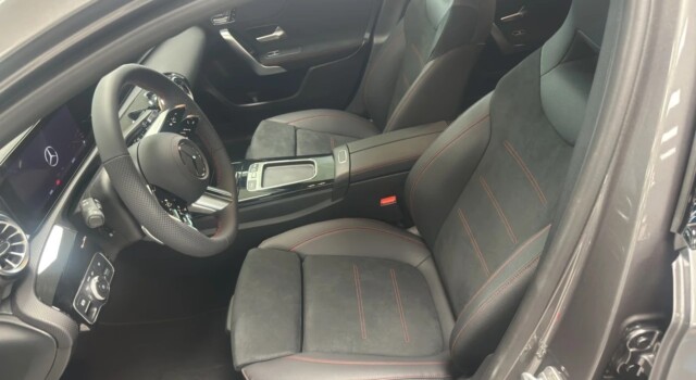 MERCEDES-BENZ A 220 4Matic 8G-DCT