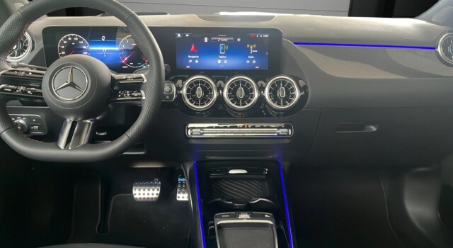 MERCEDES-BENZ GLA 250 4Matic 8G-DCT Swiss Star