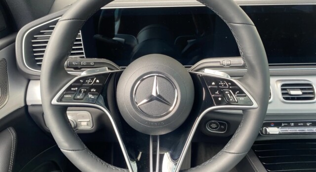 MERCEDES-BENZ GLE 300 d 4Matic 9G-Tronic