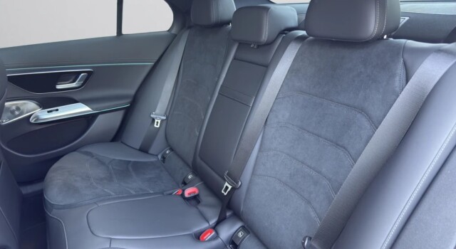 MERCEDES-BENZ E 220 d 4Matic 9G-Tronic