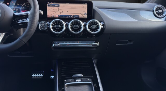 MERCEDES-BENZ GLA 220 4Matic 8G-DCT