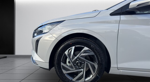 HYUNDAI i20 1.0 T-GDi Amplia DCT