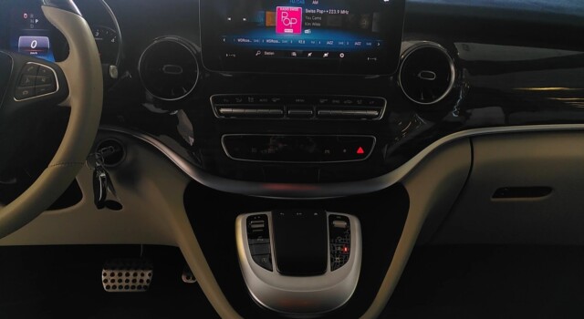 MERCEDES-BENZ V 300 d extralang 4Matic 9G-Tronic