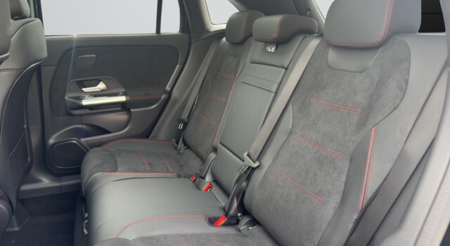 MERCEDES-BENZ GLA 220 4Matic 8G-DCT