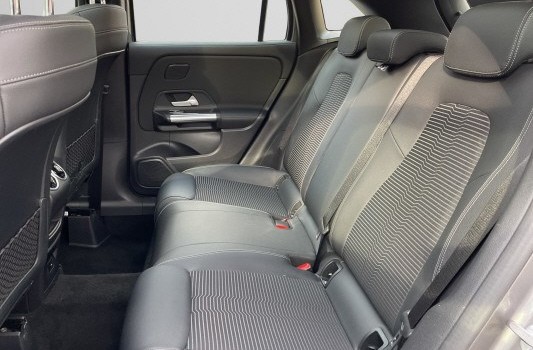 MERCEDES-BENZ GLA 250 Progressive4Matic
