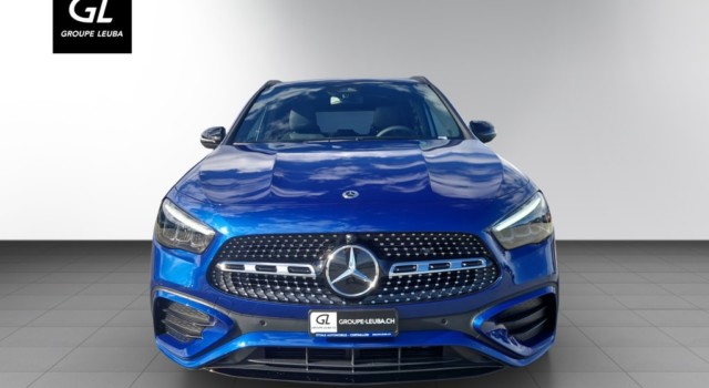 MERCEDES-BENZ GLA 200 Night Star 7G-DCT