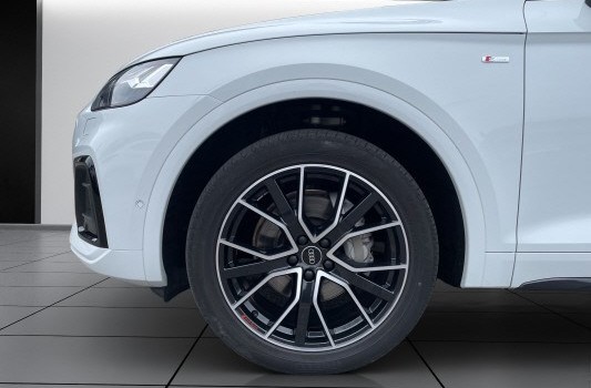 AUDI Q5 Sportback 40 TDI Blackedition quattro S-tronic