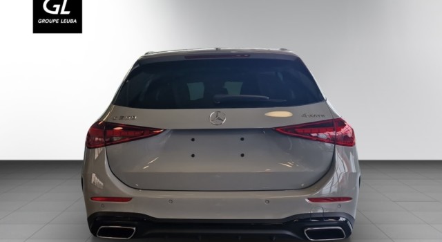 MERCEDES-BENZ C 300 T 4 Matic