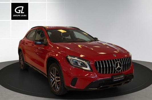 MERCEDES-BENZ GLA 200 Night Star
