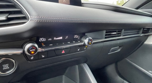 MAZDA 3 Hatchback SKYACTIV-G M Hybrid 140 Exclusive Line Automat