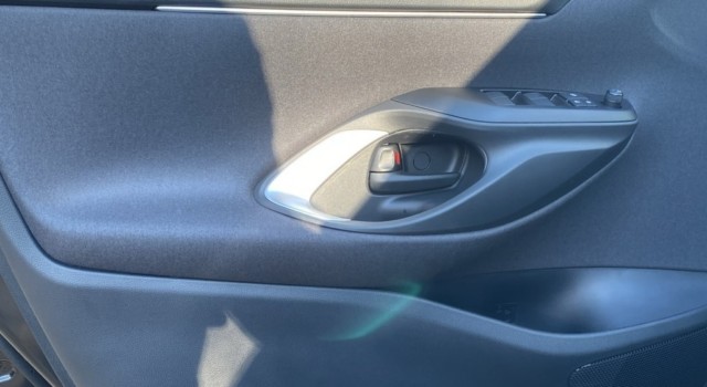 MAZDA 2 Hybrid Centre-line